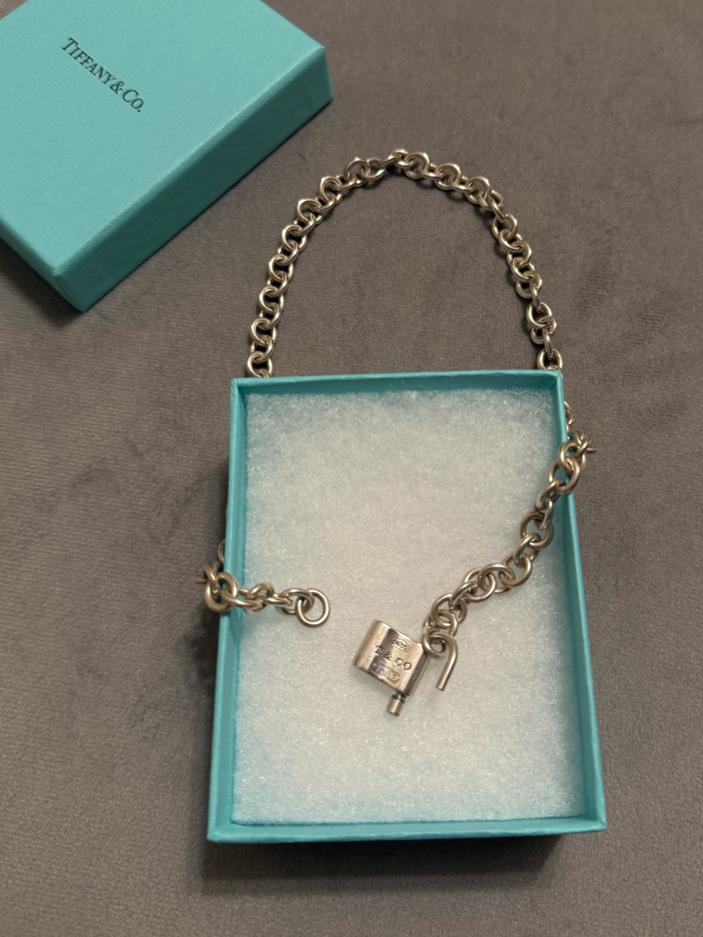 Tiffany & Co. Silver Padlock Necklace with Signature Blue Pouch - Picture 4 of 6